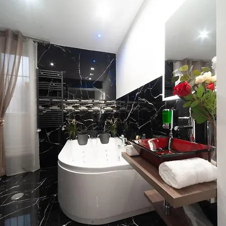 아파트 Rome-with Jacuzzi *